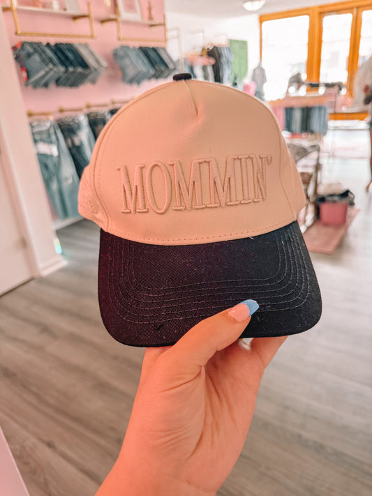 RTS MOMMIN BLACK TRUCKER HAT